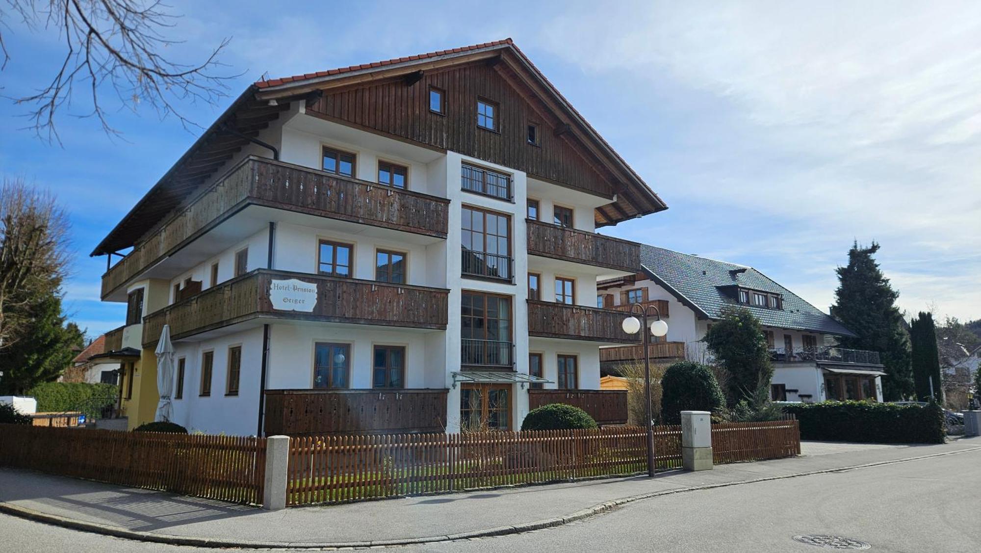 Hotel Pension Geiger Bad Tolz Exterior photo